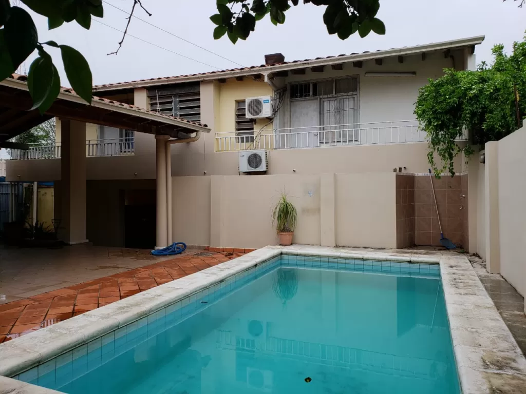 VENDO CASA EN SAJONIA — foto 3