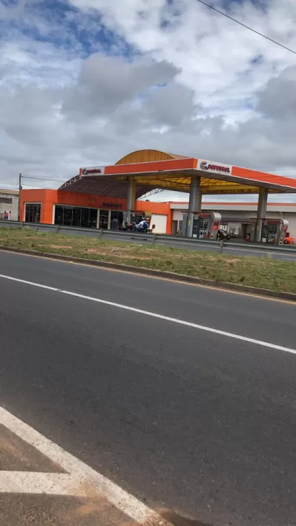 VENDO ÚNICO TERRENO SOBRE AVENIDA PRINCIPAL — foto 3