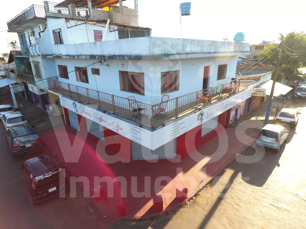 SALONES COMERCIALES CON DEPARTAMENTO EN EL BARRIO OBRERO CDE - Ciudad Del Este — foto 3