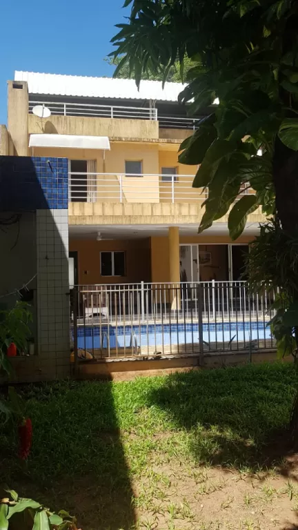 Casa con piscina sobre Concordia casi Avda Venezuela — foto 2