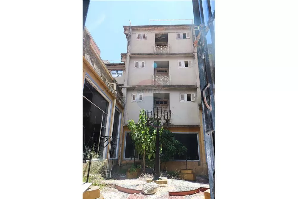 VENDO EDIFICIO EN EL CENTRO DE ASUNCION ZONA CATEDRAL — foto 2