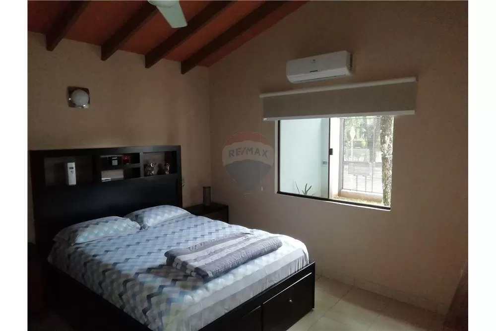 VENDO CASA EN LA CIUDAD DE SAN LORENZO — foto 2