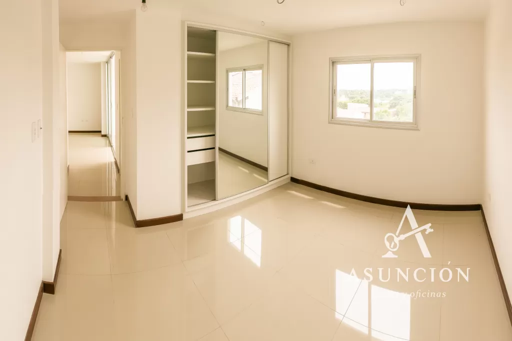 Vendo Departamento 1 Dormitorio con Cochera Edificio Robelini — foto 2