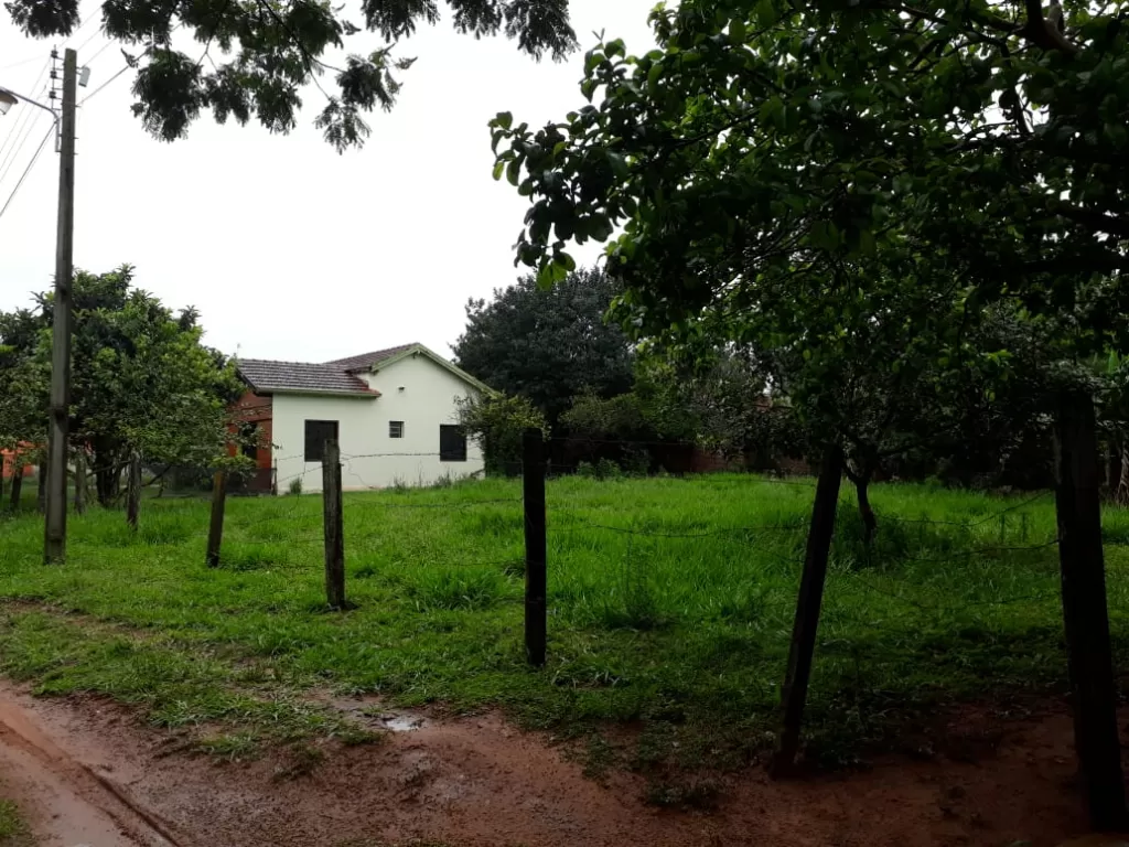 Vendo dos hermosos terrenos con Casa en Caaguazú — foto 2