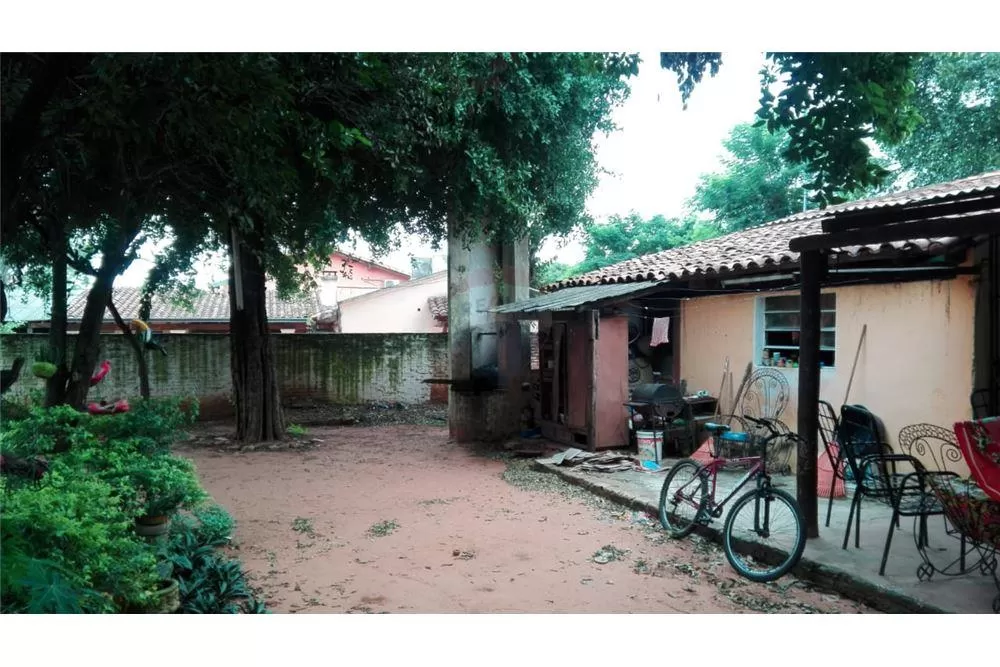 VENDO CASA A REFACCIONAR EN SAN LORENZO — foto 2