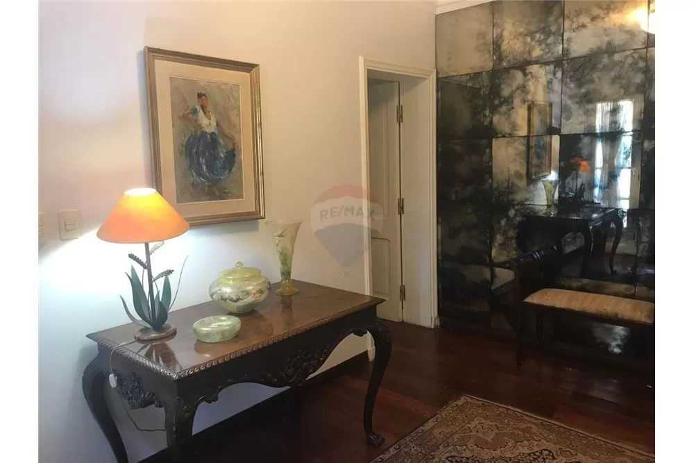 Vendo Residencia 1,000,000 USD Paraguay Asunción Villa Morra — foto 2