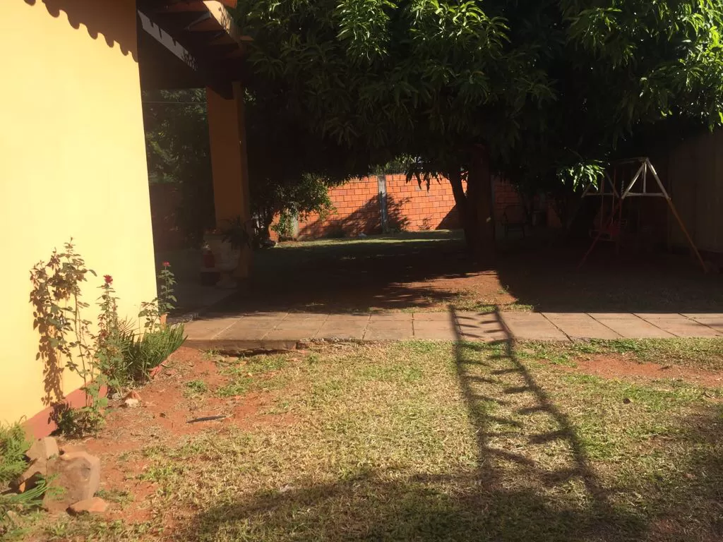 Casa totalmente amurallada Villa Elisa — foto 2