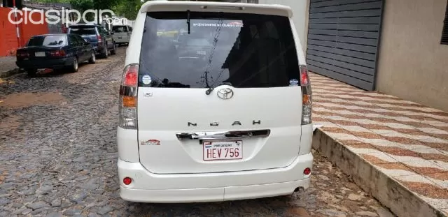Toyota Noah 2004 — foto 6