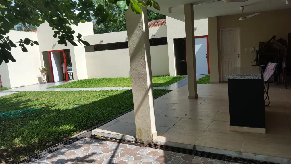 VENDO HERMOSA CASA QUINTA EN SAMBERNARDINO A PASOS DEL CENTRO — foto 3