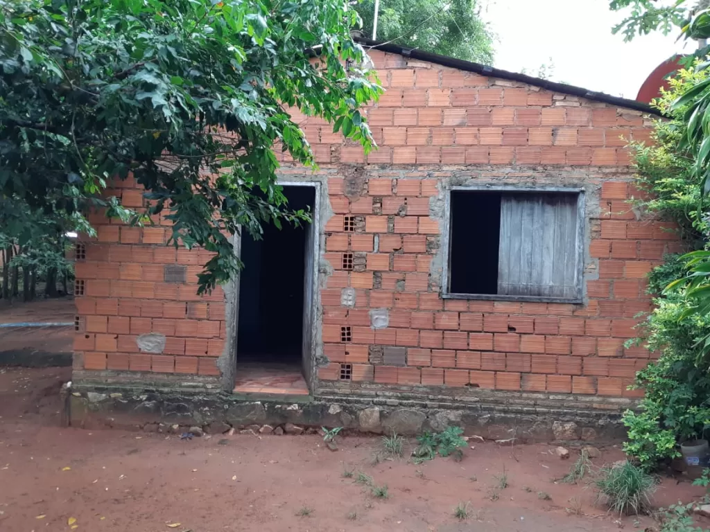 Vendo terreno con casa a refraccionar, zona rojas cañada Capiata Km 21 — foto 3