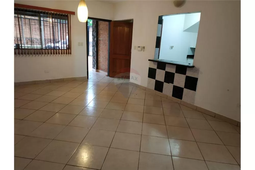 ALQUILO HERMOSO DUPLEX CON PISCINA — foto 2