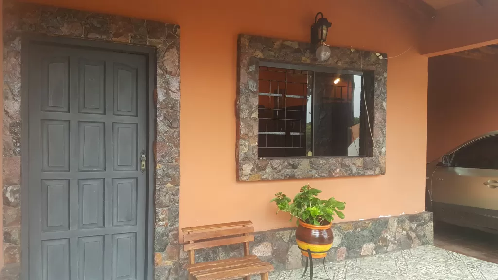 CASA EN VENTA – BARRIO VILLA POLICIAL, LUQUE — foto 2