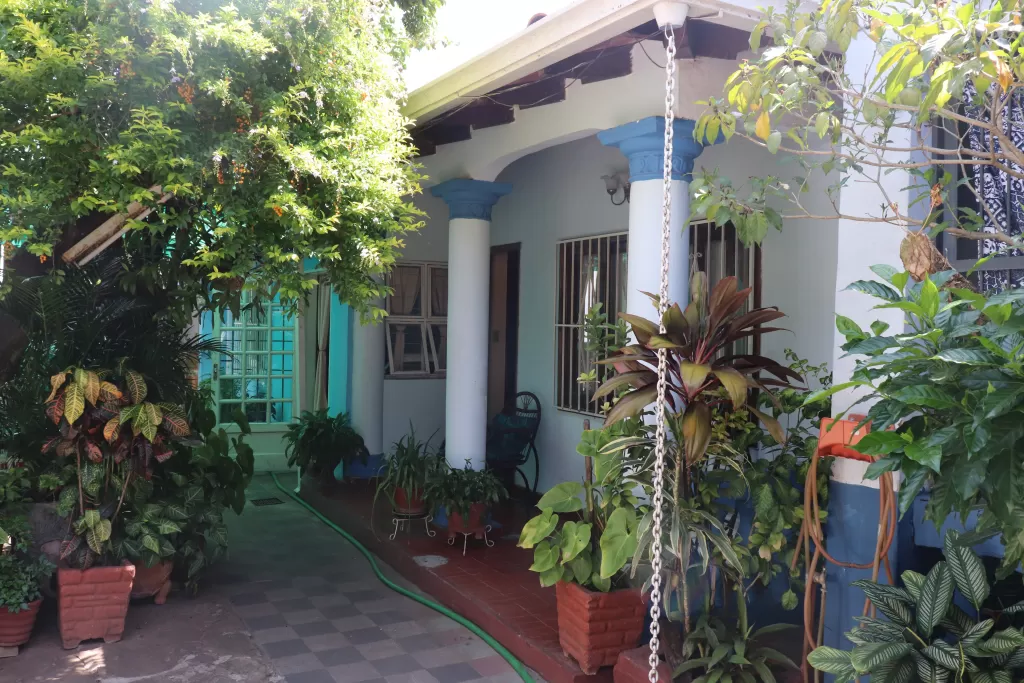 CASA EN VENTA- BARRIO NAZARETH, ASUNCION — foto 2