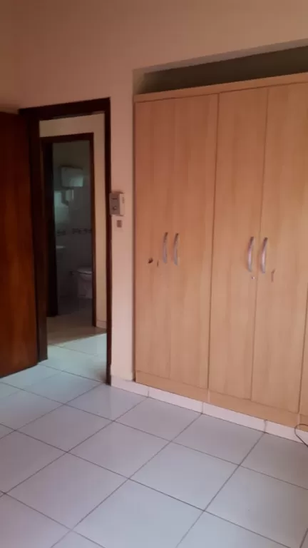 DUEÑA VENDE CASA EN LAMBARE — foto 2