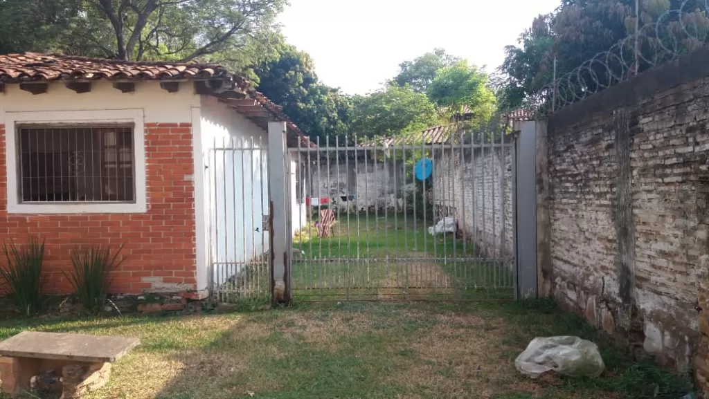 Vendo casa con patio — foto 2