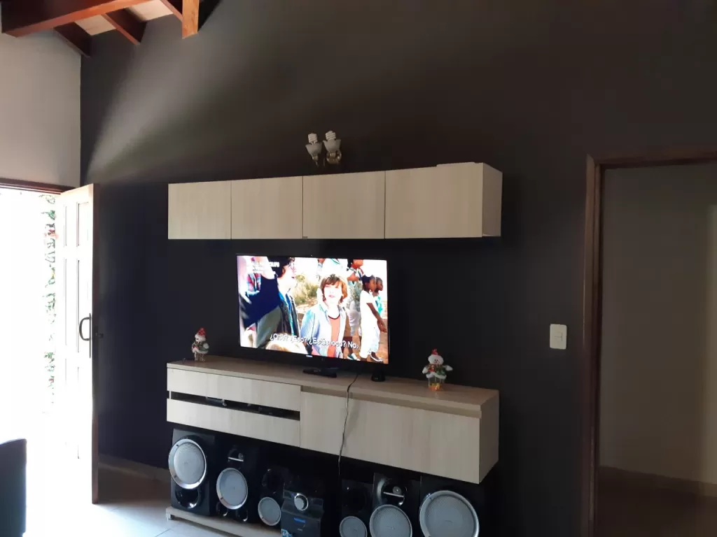 VENDO CASA AMOBLADA EN ZONA RESIDENCIAL LUQUE 4TO BARRIO — foto 2