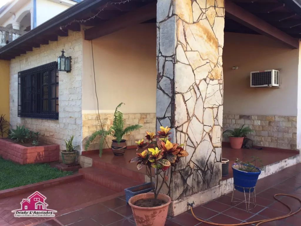 CASA DE DOS DORMITORIOS UBICADO EN ESQUINA!! FERNANDO ZONA NORTE. — foto 3