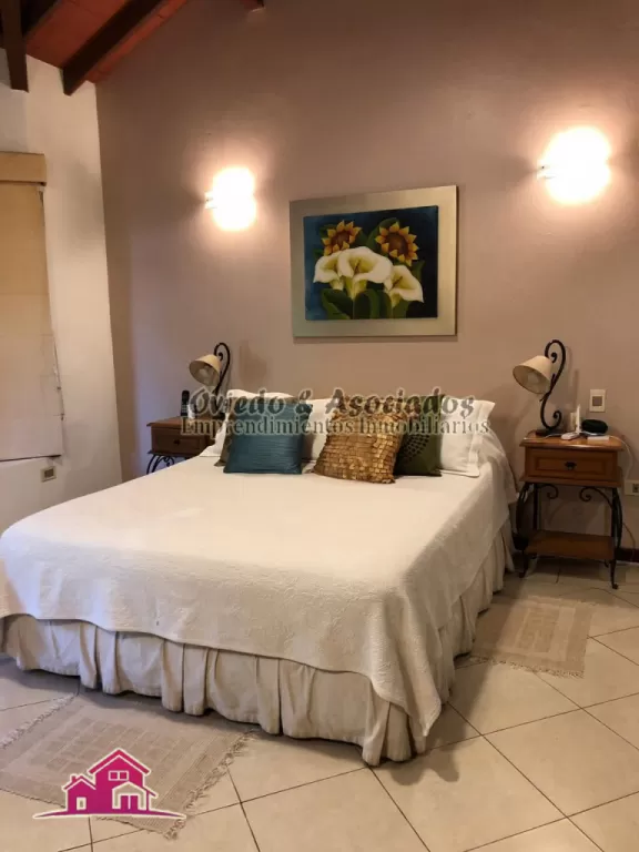 HERMOSA CASA MODERNA DE DOS PLANTAS Y TRES HABITACIONES. Fernando zona Norte — foto 2