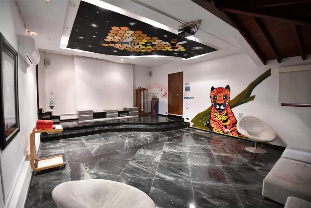 VENDO LUJOSA Y FINA RESIDENCIA — foto 2