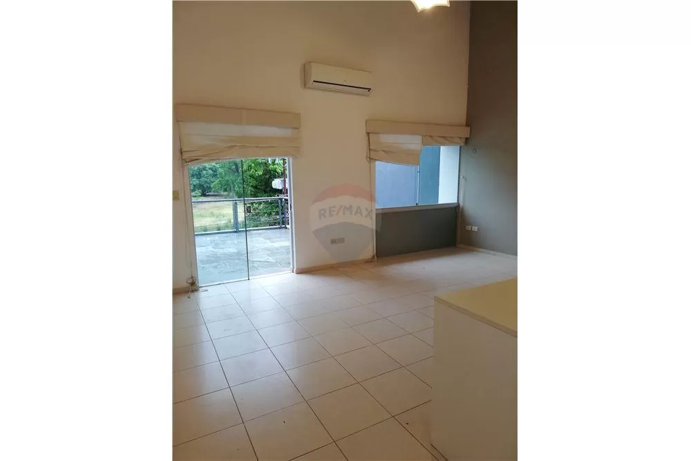 VENDO DEPARTAMENTO EN MADAME LYNCH — foto 2