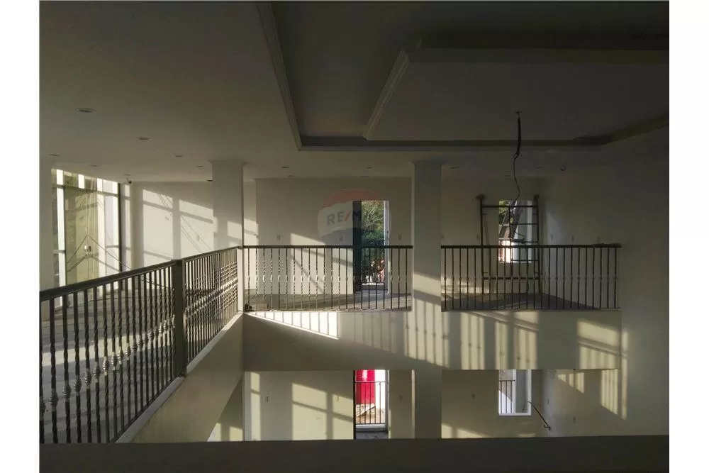 Edificio Comercial De La Victoria Bo.San Pablo — foto 3