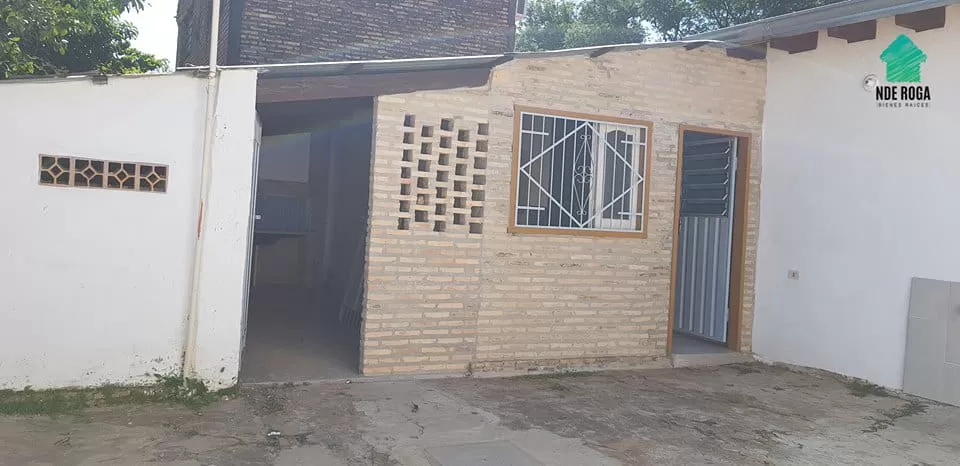 Vendo casa en Ñemby Barrio San Carlos — foto 3