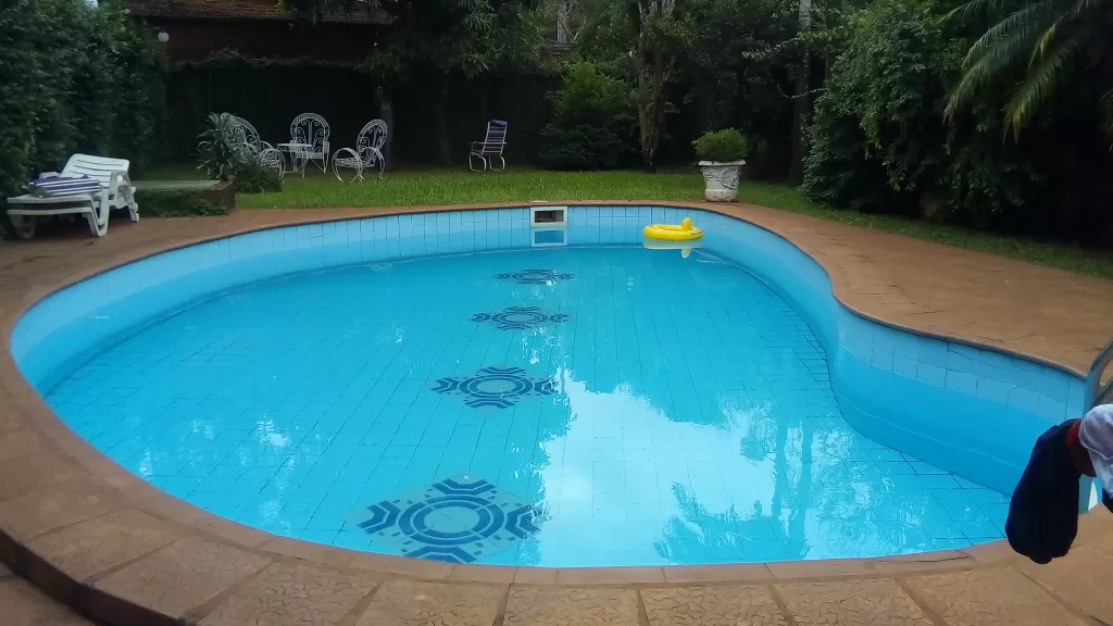 Vendo casa con piscina en Encarnación — foto 2