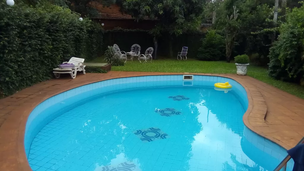Vendo casa con piscina en Encarnación — foto 3