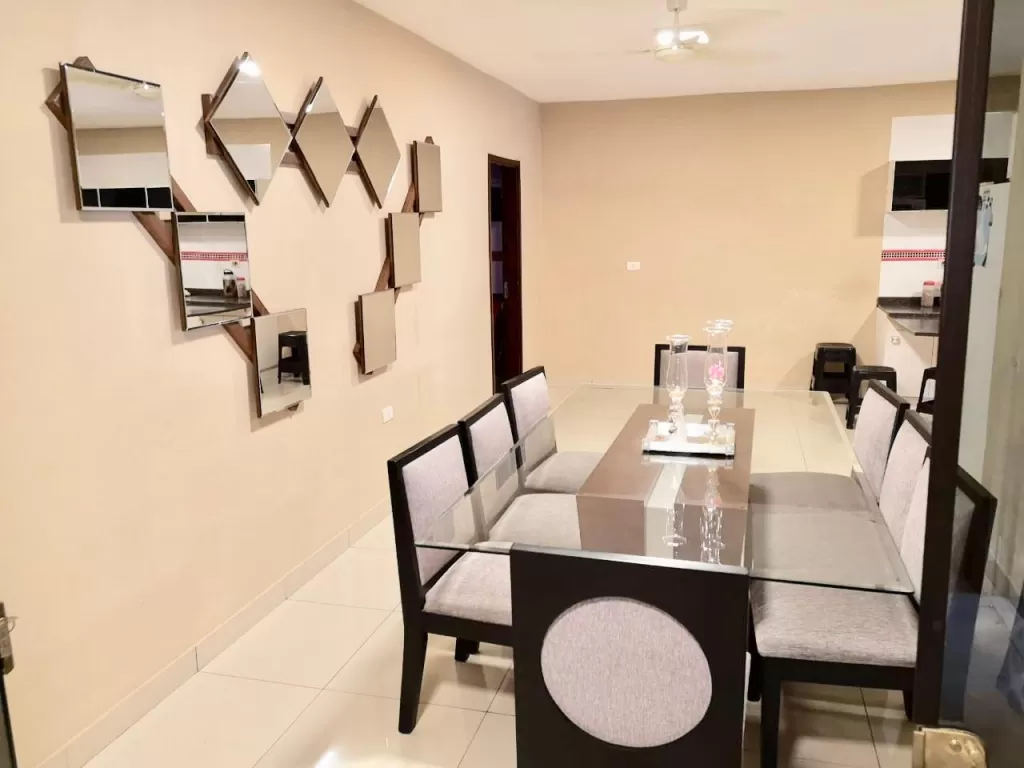 VENDO CASA EN ZONA RESIDENCIAL DE ROQUE ALONSO — foto 3