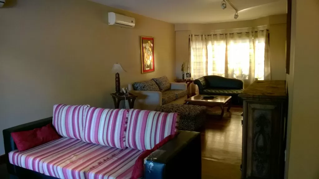 Se alquila casa amoblada en barrio Mcal Estigarribia — foto 2