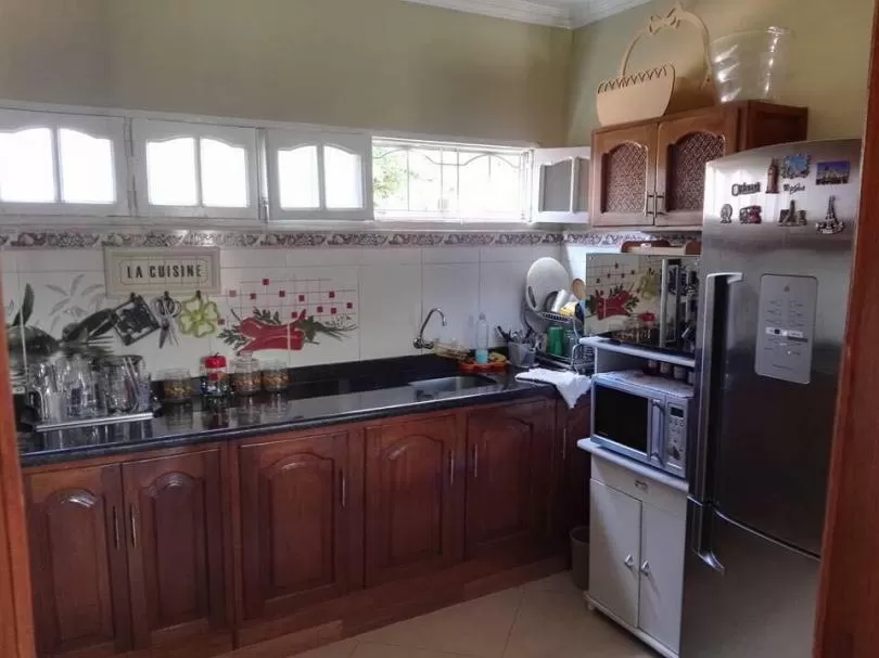 Casa De 3 Dormitorios En Lambare — foto 2