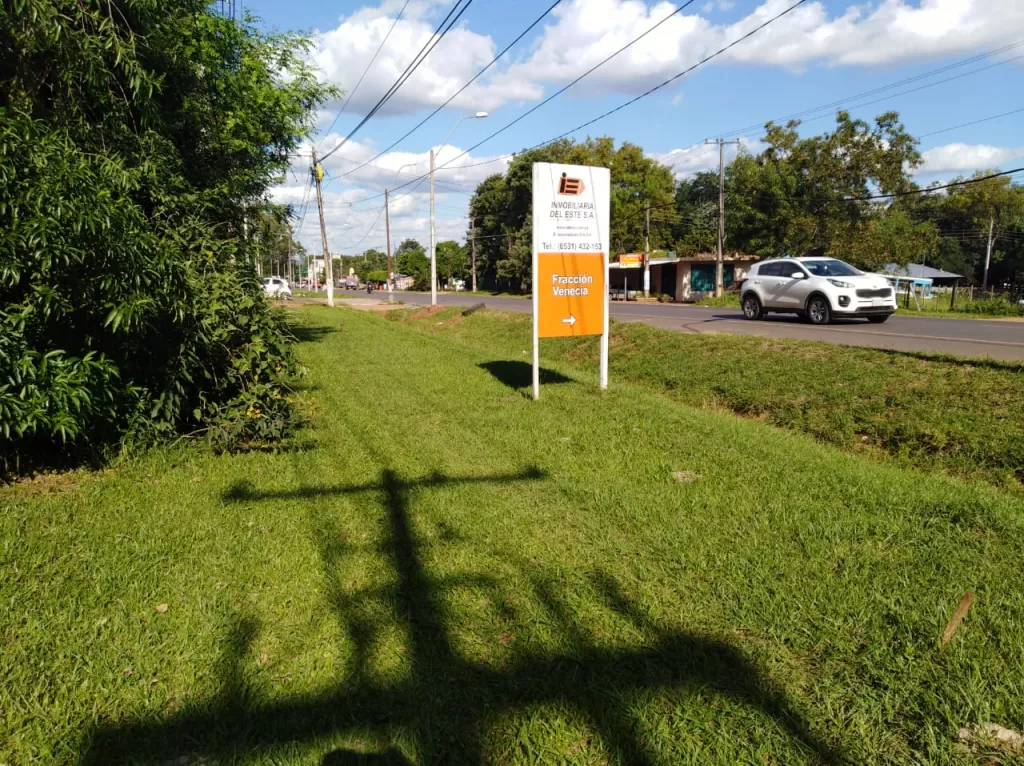 Vendo Terreno con frente a Ruta 1 a pasos del centro de Paraguari. — foto 2