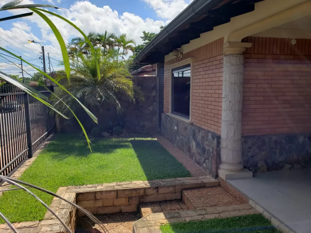 Casa con Piscina de 3 dormitorios en Asunción Barrio San Pablo, zona Iglesia San Pablo — foto 2