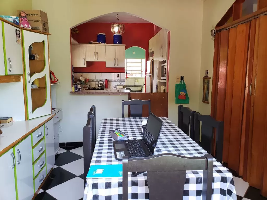 VENDO HERMOSA CASA DE 04 HABITACIONES EN PLENO CENTRO DE FRANCO!! — foto 2