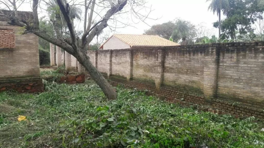 Vendo terreno con casa a terminar en CAPIATA — foto 2