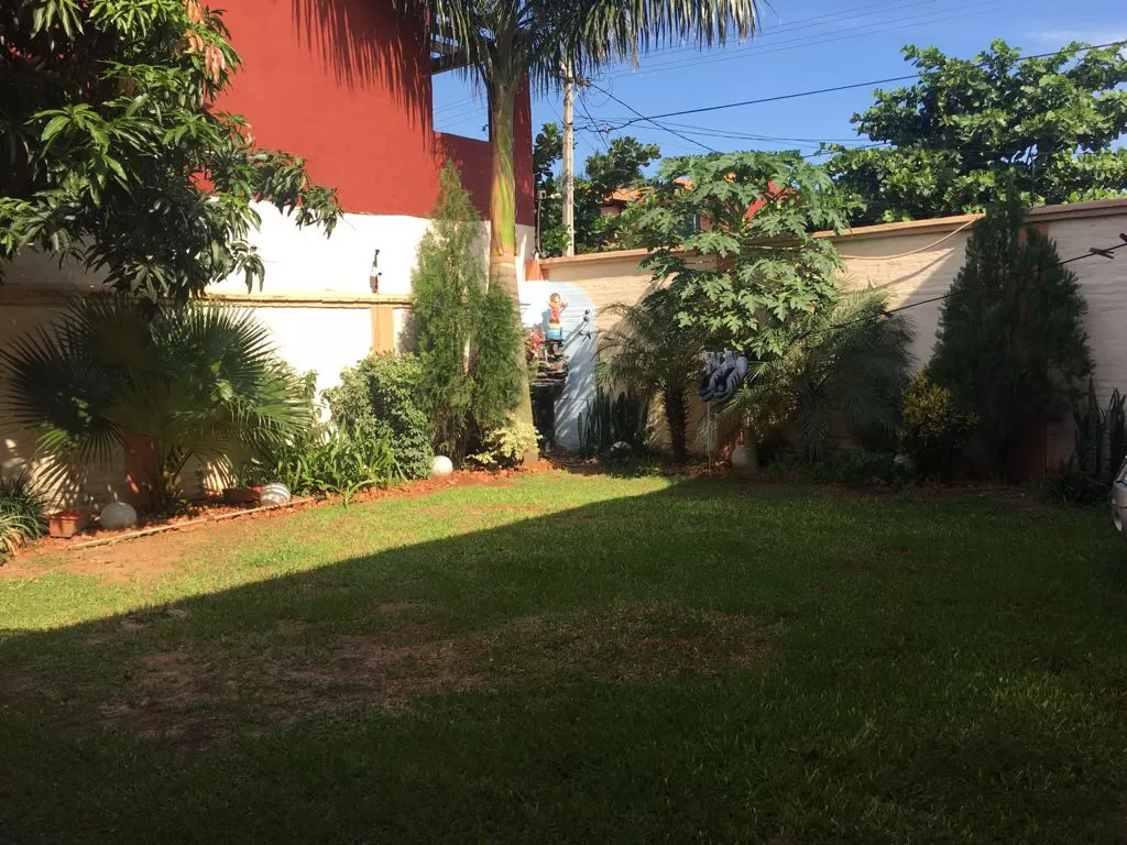 Vendo hermosa residencia en LAURELTY LUQUE — foto 3