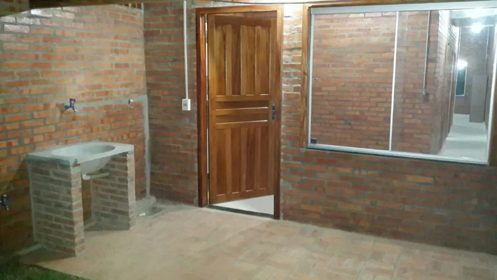 VENDO HERMOSO DUPLEX A ESTRENAR EN LUQUE — foto 2