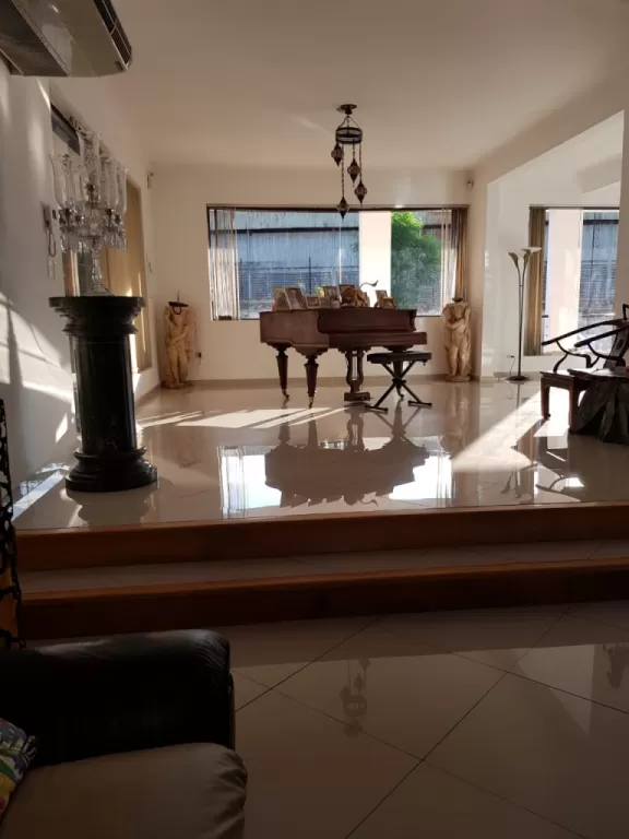 C172. Vendo Hermosa residencia Tipo casa Quinta en San Lorenzo!!! B° San Roque. — foto 3