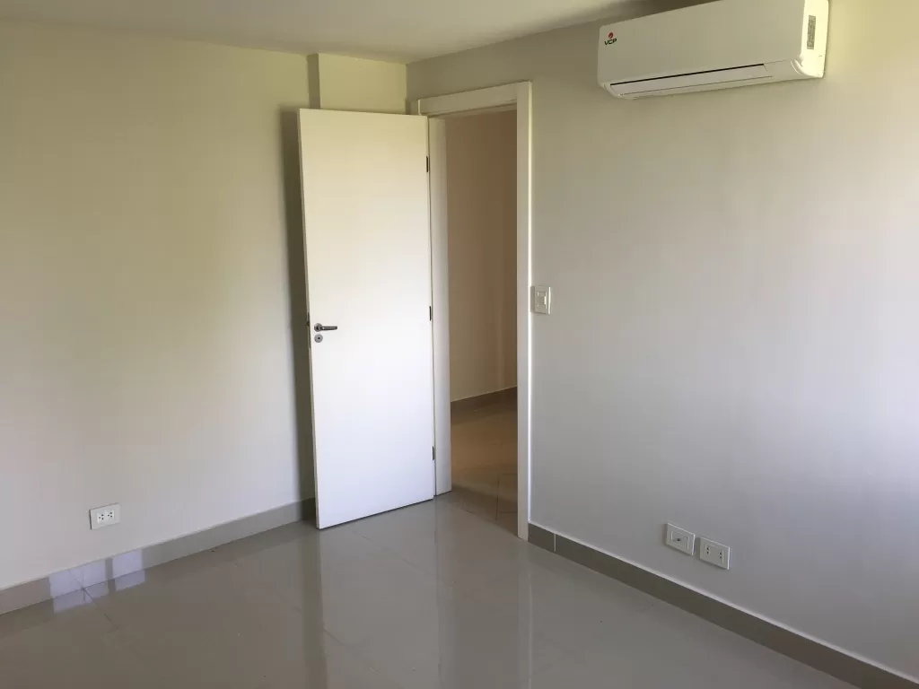Se alquila hermoso departamento Moravia Condominio Cerrado (San Lorenzo) — foto 2
