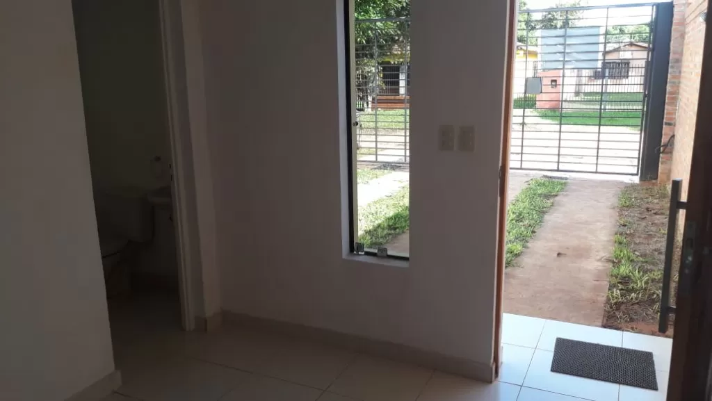 OFERTA!!! VENDO HERMOSO DUPLEX A ESTRENAR EN LUQUE A CUADRA DE LA FABRICA INVERFIN — foto 3