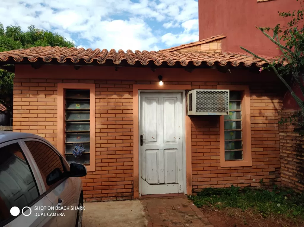 Casa con salón comercial en san lorenzo sinalco — foto 3