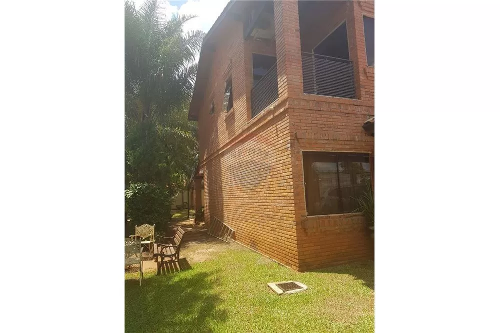 Residencia nueva, zona Conmebol — foto 3