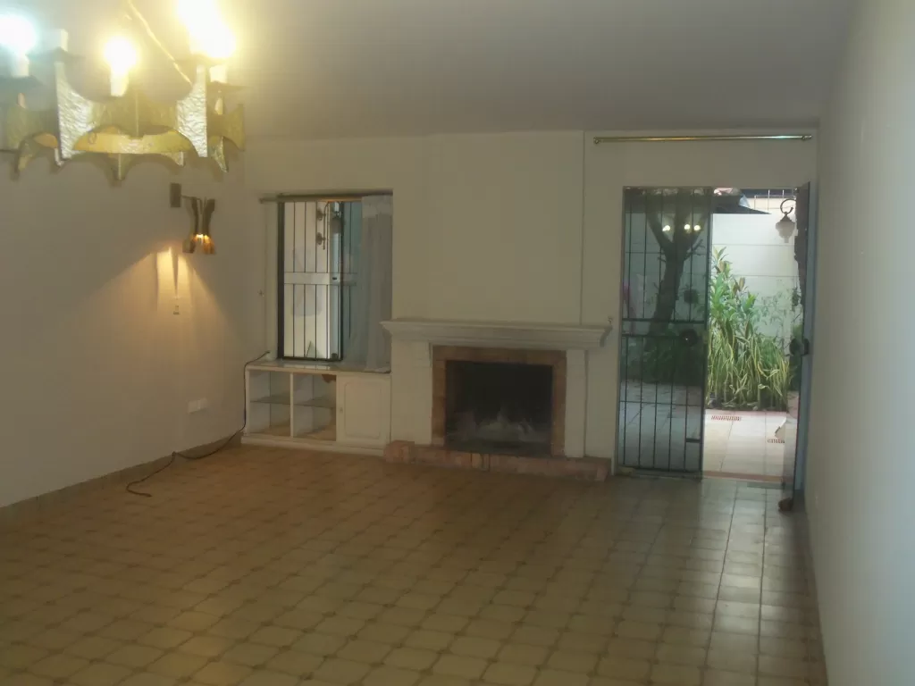 MANORA ZONA COLEGIO AMERICANO SUPER CASA RICA — foto 2