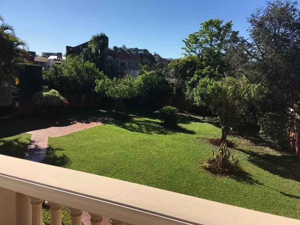 VENDO MANSION EN ENCARNACIÓN!! HERMOSA CASA!!! — foto 2