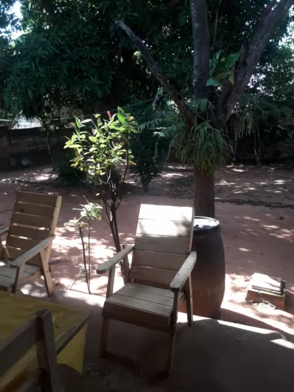 LINDA CASA EN 2do. BARRIO LUQUE — foto 2