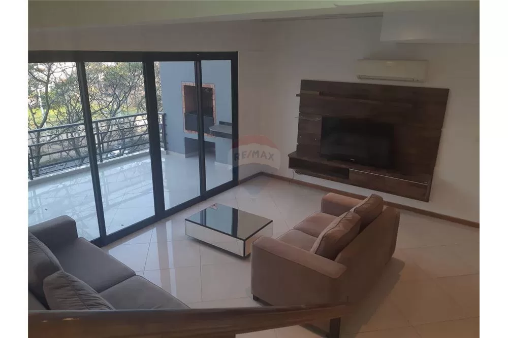 VENDO PENTHOUSE EN BARRIO CERRADO — foto 2