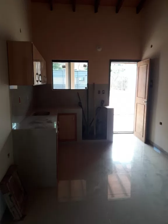 🏡Zona Thompson A metros de Acceso Sur 🔑 — foto 2