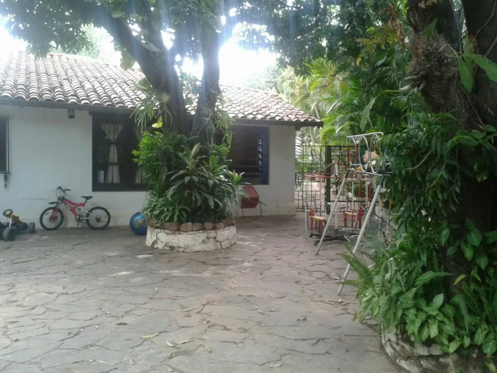 VENDO CASA EN ZEBALLOS CUE ASUNCIÓN ZONA PORTUARIA - ESPECIAL PARA INVERSIONISTAS — foto 3