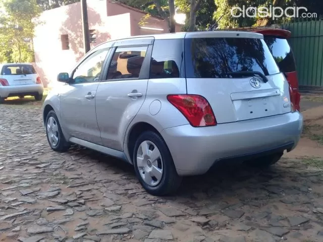 Toyota Ist 2003 - foto 2
