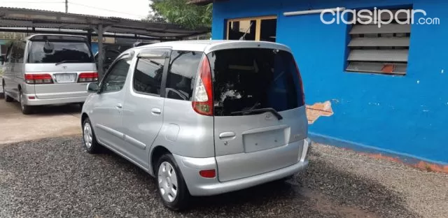 Toyota Funcargo 2003 — foto 3